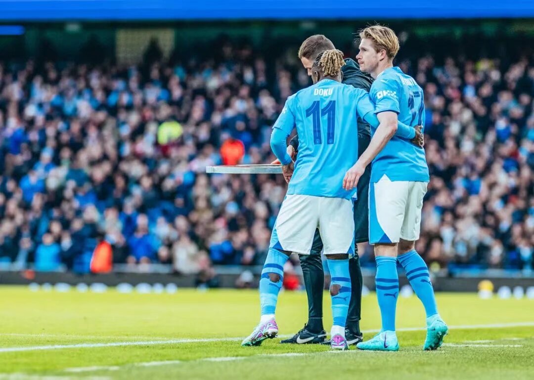 后卫内收与 后卫内收与