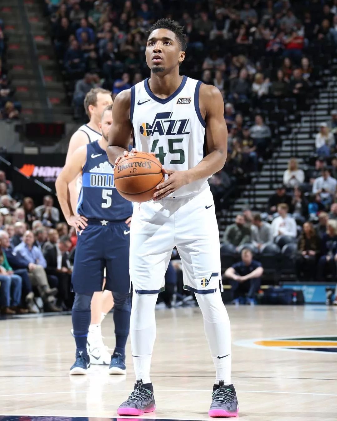 拉出射门窗 拉出射门窗