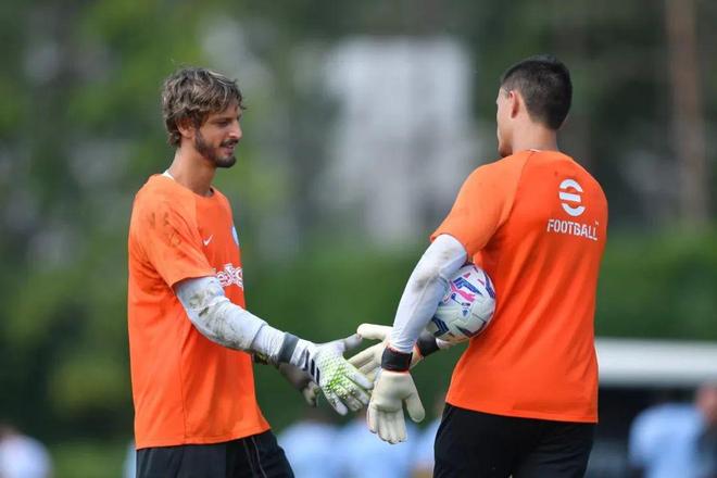 扰而非放篮 扰而非放篮